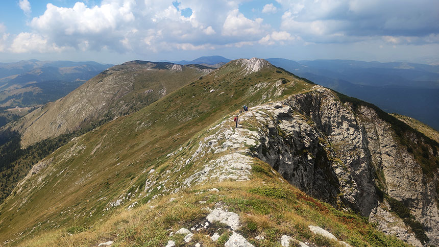 Hajla peak